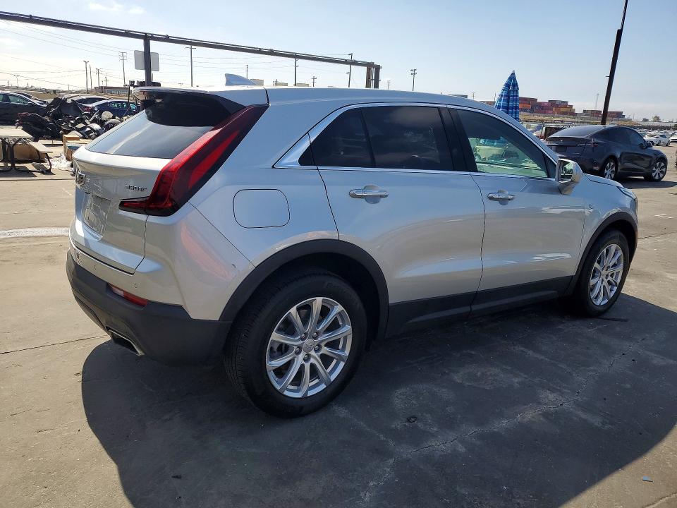 58469736 :رقم المزاد ، 1GYAZAR46MF003200 vin ، 2021 Cadillac Xt4 مزاد بيع