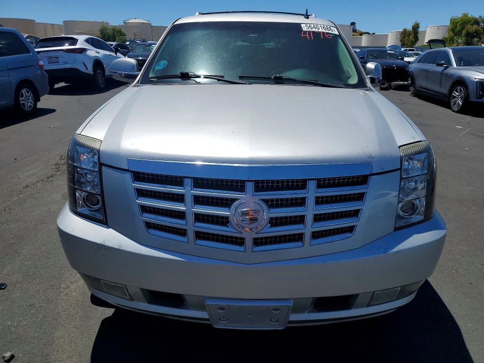 2010 Cadillac Escalade მანქანა იყიდება აუქციონზე, vin: 1GYUCCEF6AR154176, აუქციონის ნომერი: 56401686