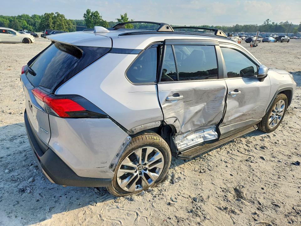 Auction sale of the 2021 Toyota Rav4, vin: JTMY1RFV8MD071632, lot number: 57021666