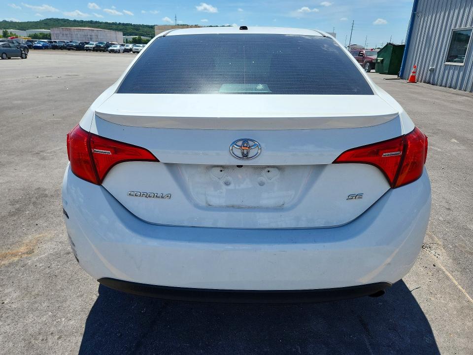 Продаж на аукціоні авто 2017 Toyota Corolla, vin: 5YFBURHE5HP659811, номер лоту: 57434236
