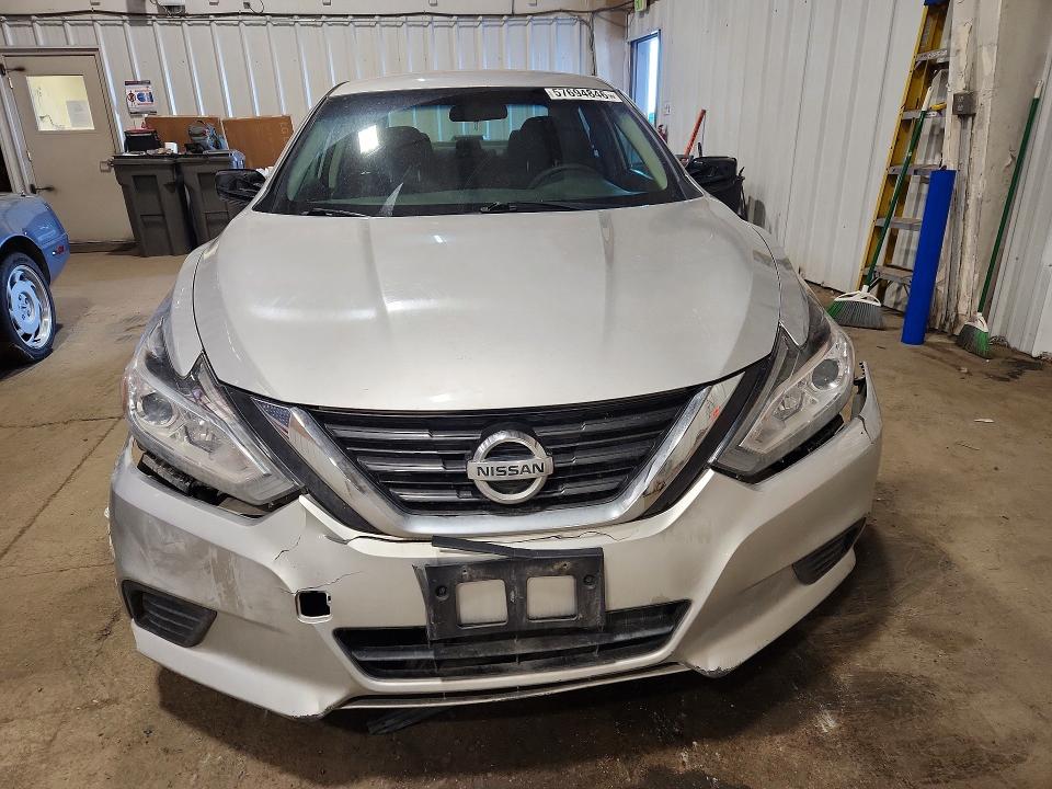2016 Nissan Altima მანქანა იყიდება აუქციონზე, vin: 1N4AL3AP0GC207236, აუქციონის ნომერი: 57694846