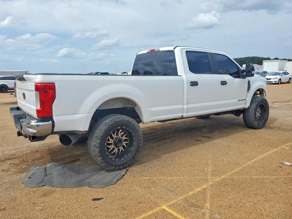 Продажа на аукционе авто 2017 Ford F250, vin: 1FT7W2BT6HEE27102, номер лота: 57555656
