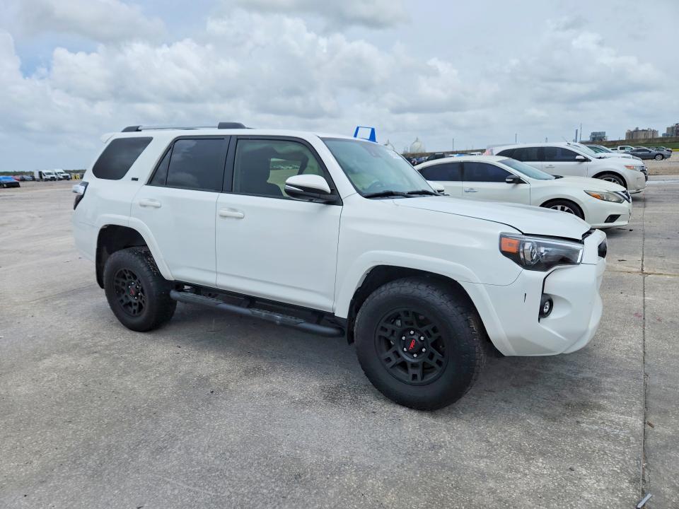 Продажа на аукционе авто 2023 Toyota 4runner, vin: JTENU5JR1P6181083, номер лота: 57502616