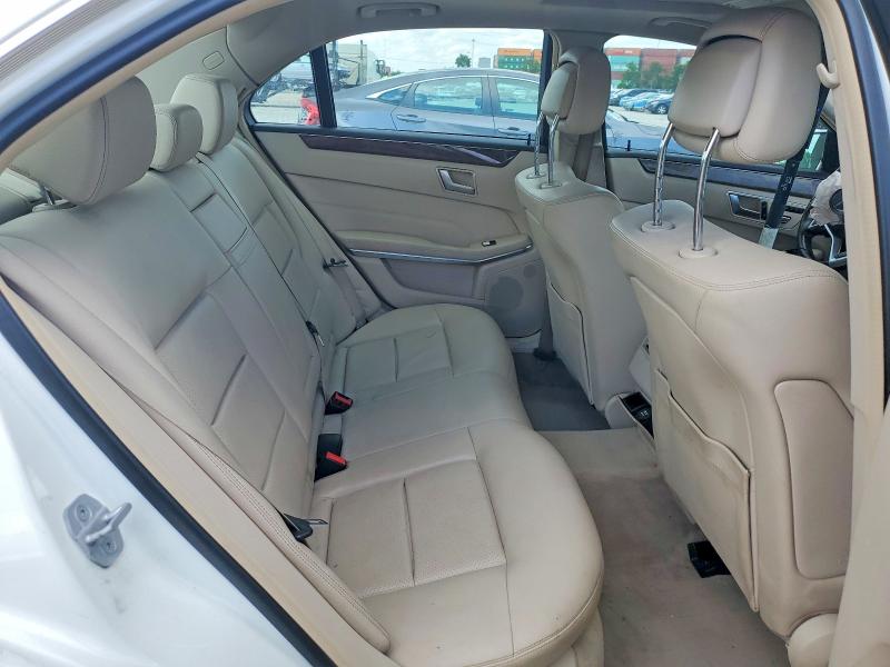 58065566 :رقم المزاد ، WDDHF8JB5EB067324 vin ، 2014 Mercedes-benz E مزاد بيع