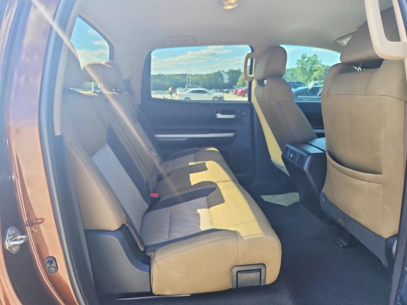 58595736 :رقم المزاد ، 5TFDW5F11GX520593 vin ، 2016 Toyota Tundra مزاد بيع