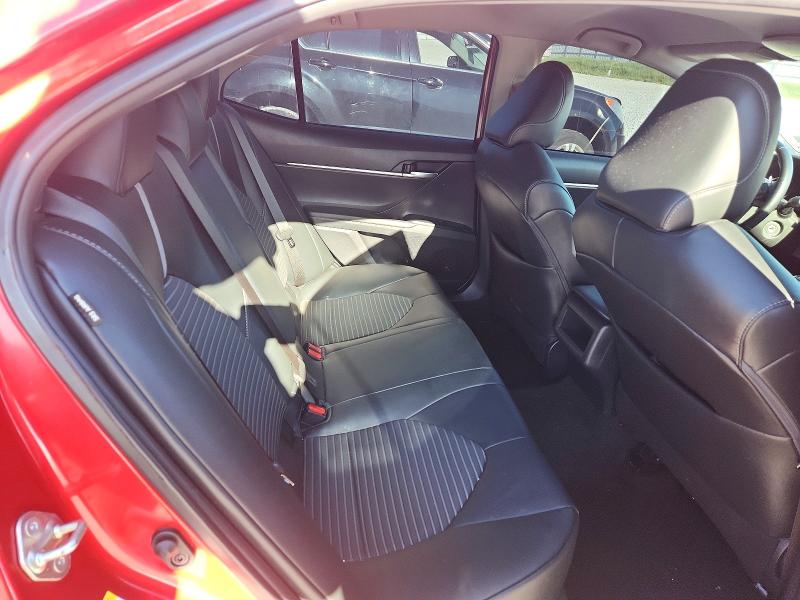 55727846 :رقم المزاد ، 4T1B11HK4KU224896 vin ، 2019 Toyota Camry مزاد بيع