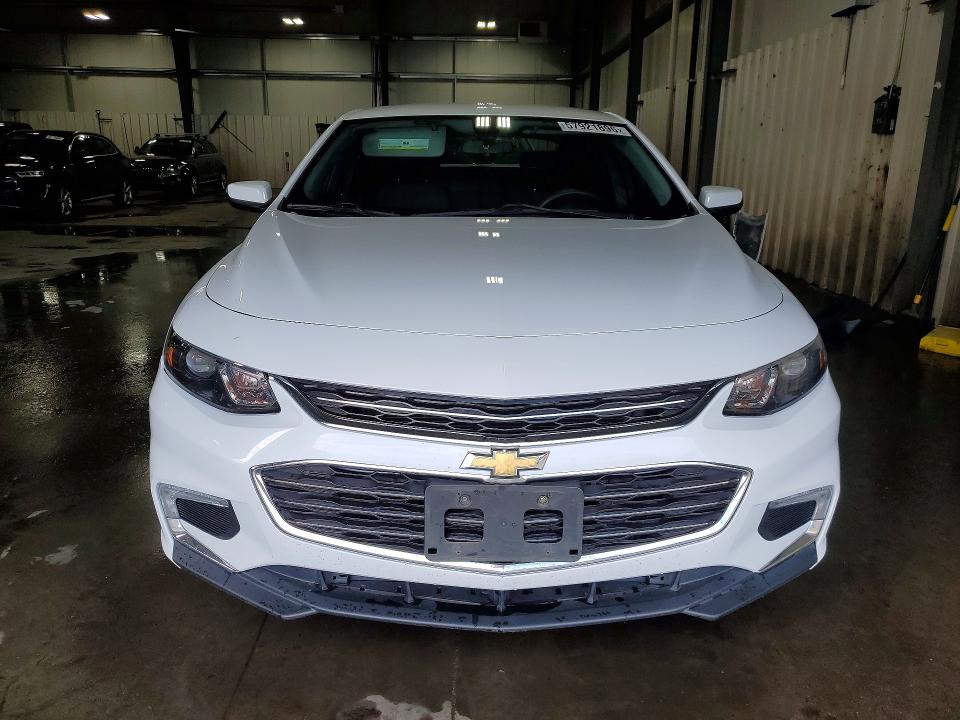 57921896 :رقم المزاد ، 1G1ZD5ST5JF217745 vin ، 2018 Chevrolet Malibu مزاد بيع