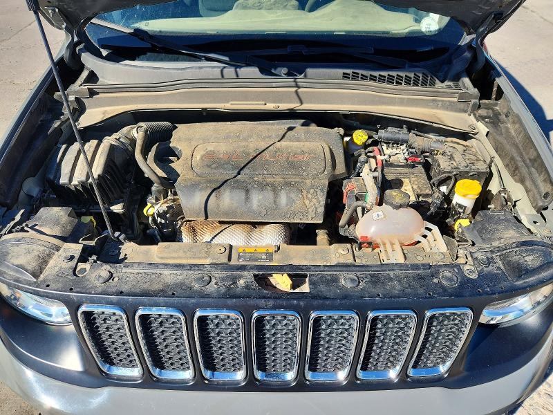 57485556 :رقم المزاد ، ZACNJDAB3MPM42763 vin ، 2021 Jeep Renegade مزاد بيع