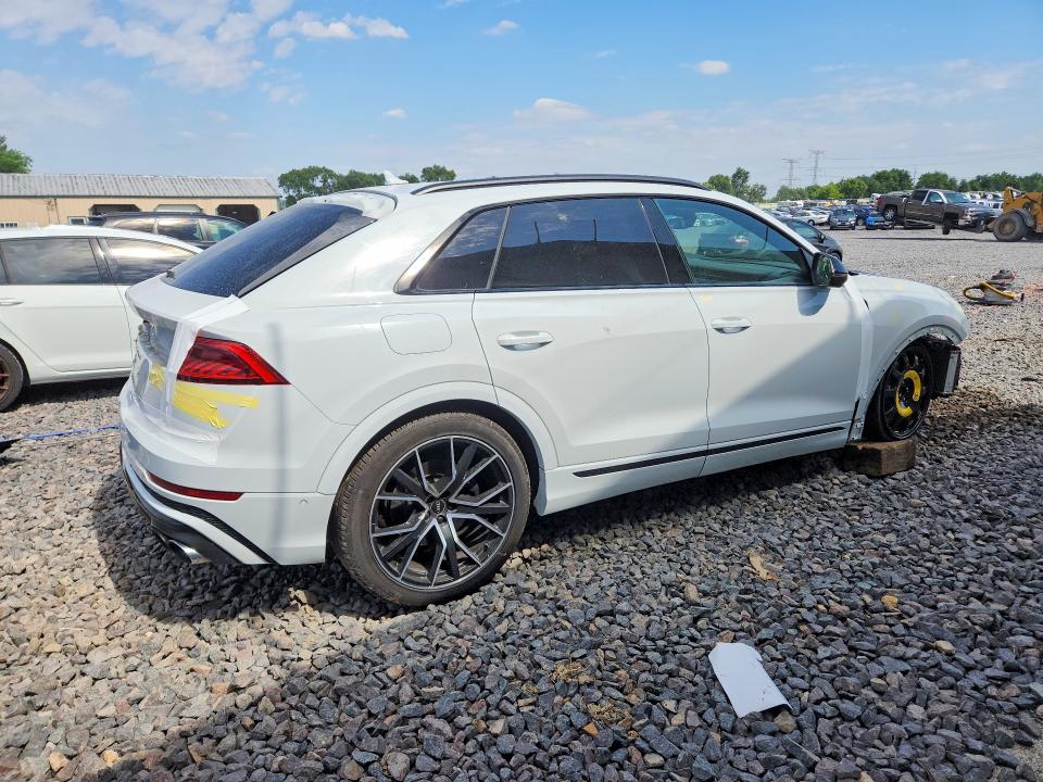 54763466 :رقم المزاد ، WA1CWBF14MD011633 vin ، 2021 Audi Sq8 مزاد بيع