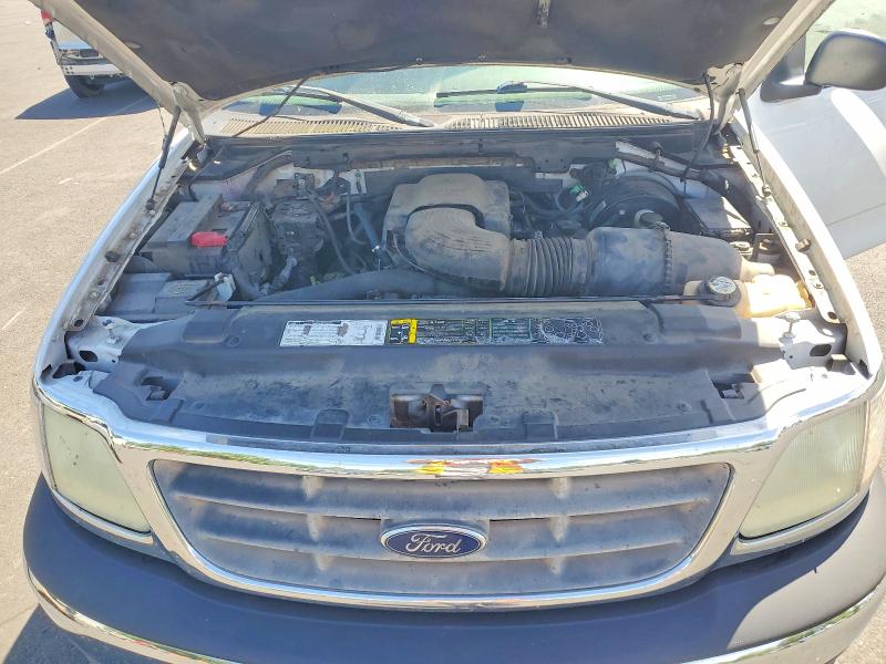 57719296 :رقم المزاد ، 1FTRX17W02NB82565 vin ، 2002 Ford F-150 مزاد بيع