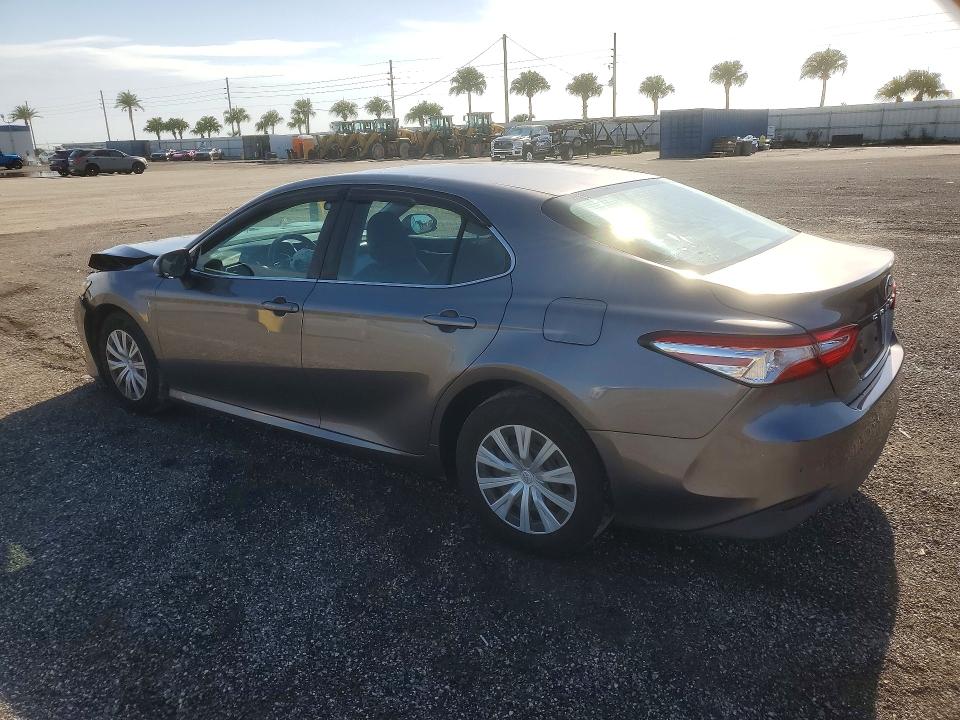 Продажа на аукционе авто 2018 Toyota Camry, vin: 4T1B11HK4JU565150, номер лота: 58319036