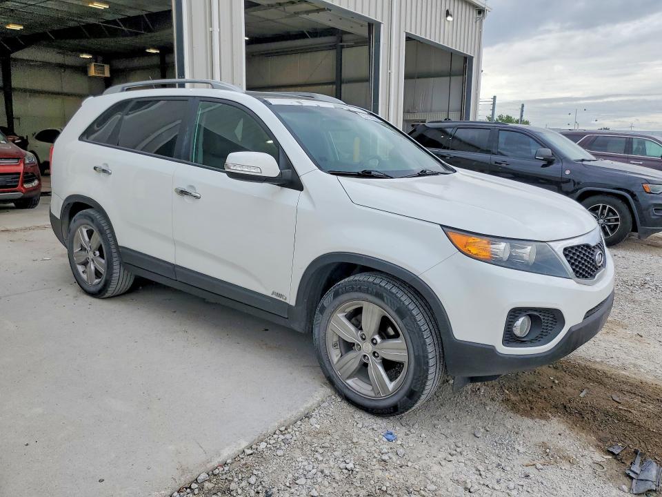 2013 Kia Sorento მანქანა იყიდება აუქციონზე, vin: 5XYKUDA22DG342344, აუქციონის ნომერი: 55738266