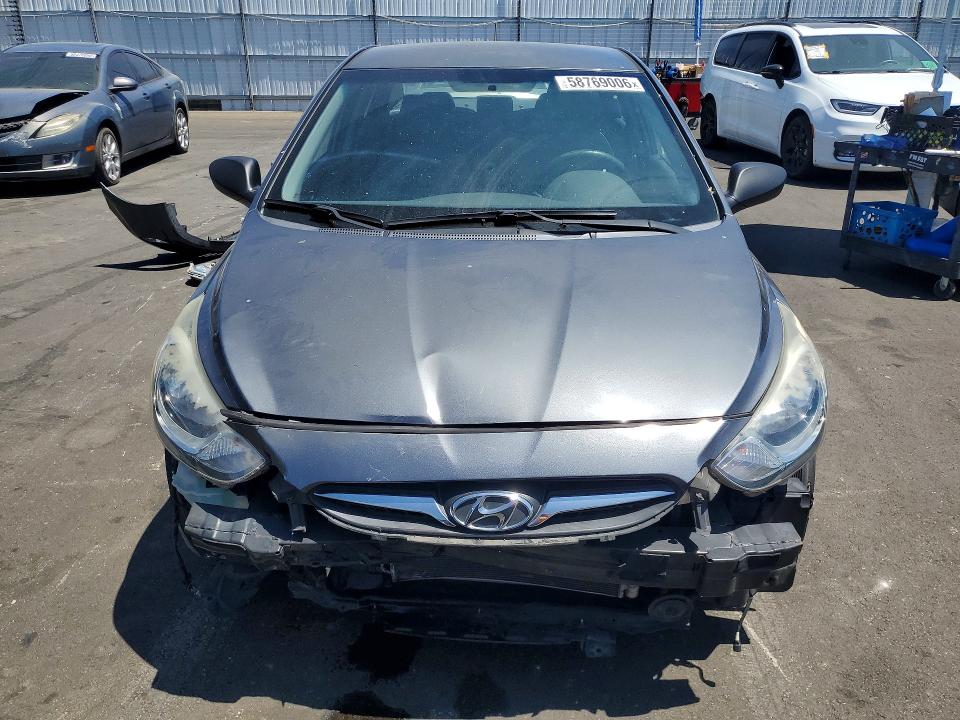 2013 Hyundai Accent მანქანა იყიდება აუქციონზე, vin: KMHCU4AE2DU316402, აუქციონის ნომერი: 58769006