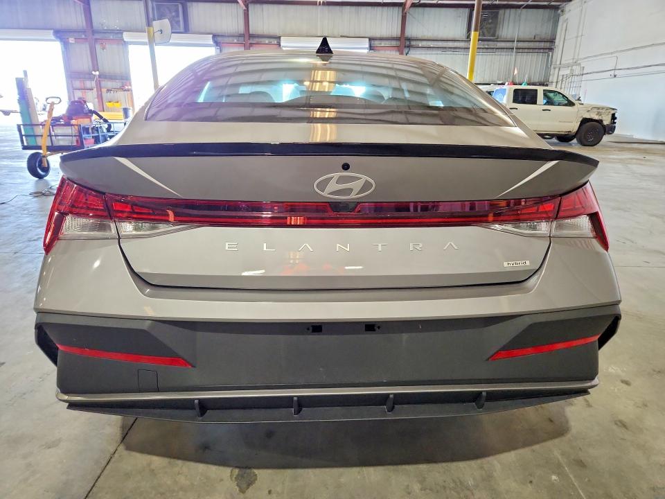 2025 Hyundai Elantra Hybrid მანქანა იყიდება აუქციონზე, vin: KMHLM4DJ5SU161107, აუქციონის ნომერი: 54833966