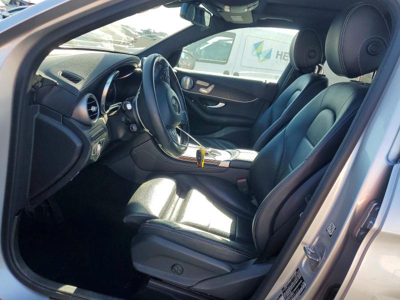 58840646 :رقم المزاد ، WDC0G4JBXHF132737 vin ، 2017 Mercedes-benz Glc مزاد بيع