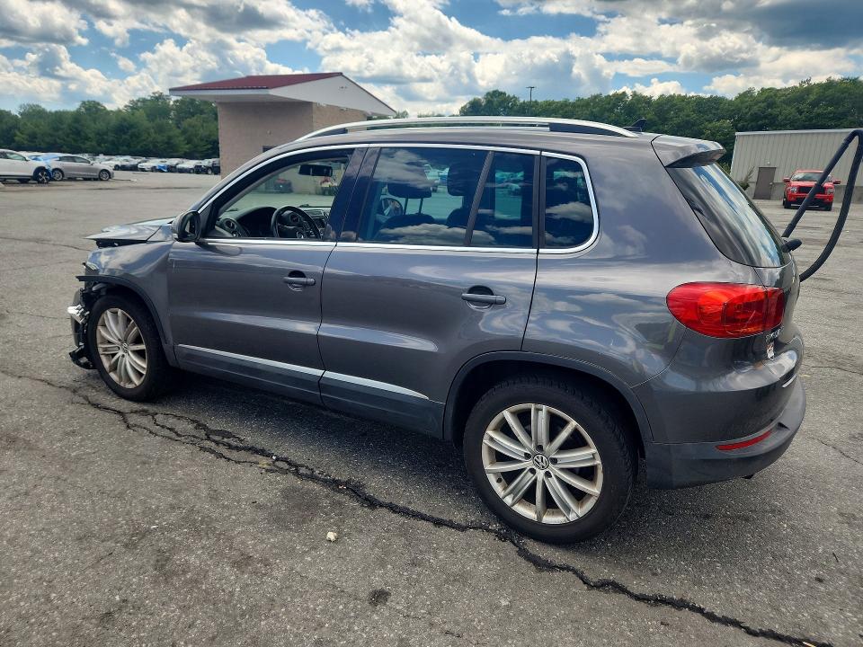 Продажа на аукционе авто 2012 Volkswagen Tiguan, vin: WVGAV7AXXCW004645, номер лота: 58281916