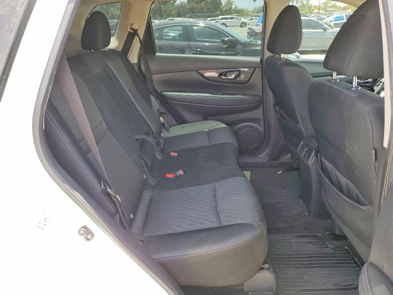 56536276 :رقم المزاد ، KNMAT2MT3HP511152 vin ، 2017 Nissan Rogue مزاد بيع