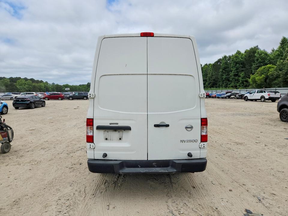 64507436 :رقم المزاد ، 1N6BF0LY9MN801329 vin ، 2021 Nissan Nv مزاد بيع