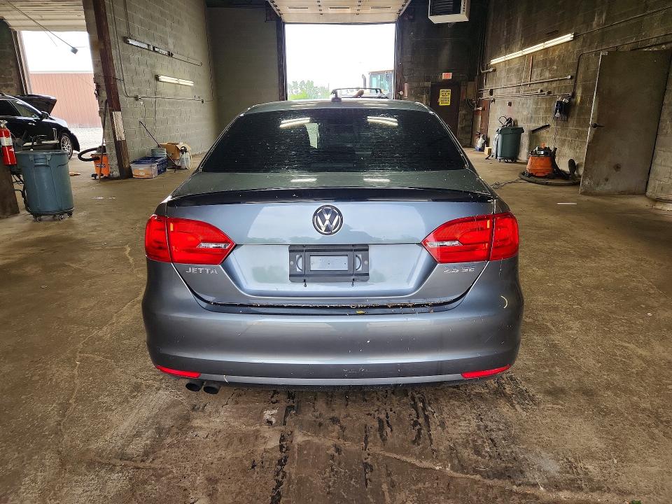 55718896 :رقم المزاد ، 3VWDP7AJ7DM420321 vin ، 2013 Volkswagen Jetta مزاد بيع