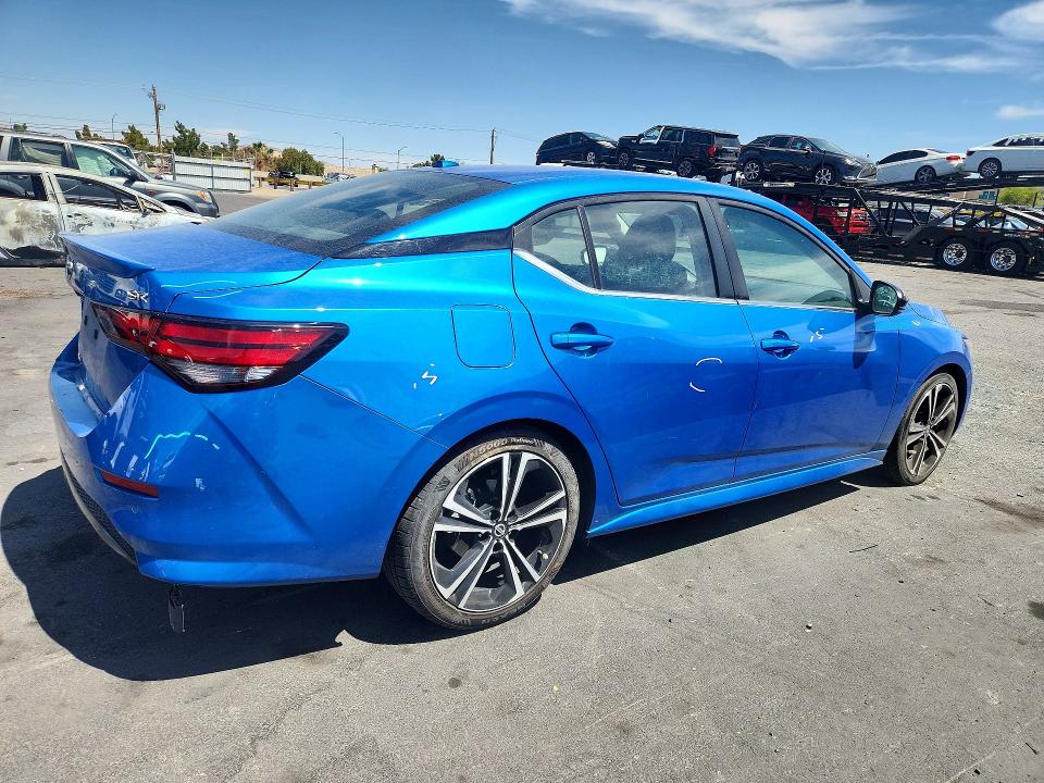 55806736 :رقم المزاد ، 3N1AB8DV4MY227290 vin ، 2021 Nissan Sentra مزاد بيع