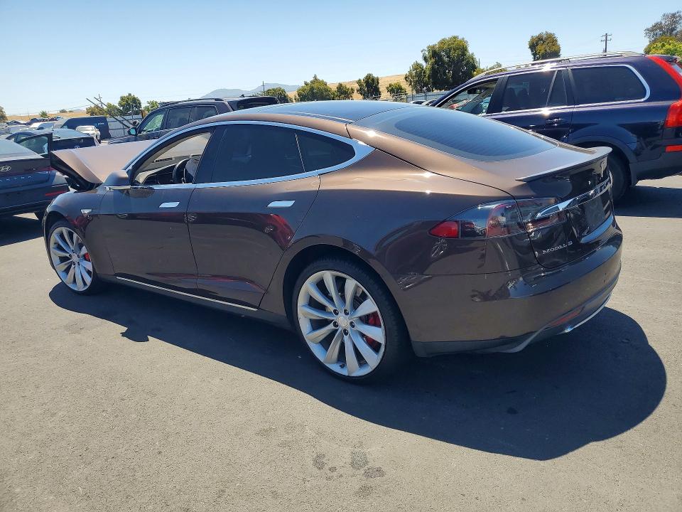 2014 Tesla Model S მანქანა იყიდება აუქციონზე, vin: 5YJSA1H16EFP35857, აუქციონის ნომერი: 85622675