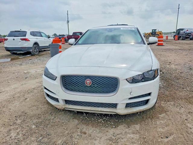 Продажа на аукционе авто 2017 Jaguar Xe, vin: SAJAR4BGXHA973647, номер лота: 57699186
