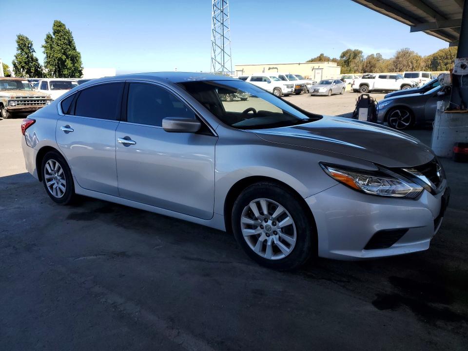 56370996 :رقم المزاد ، 1N4AL3AP2HN303536 vin ، 2017 Nissan Altima مزاد بيع