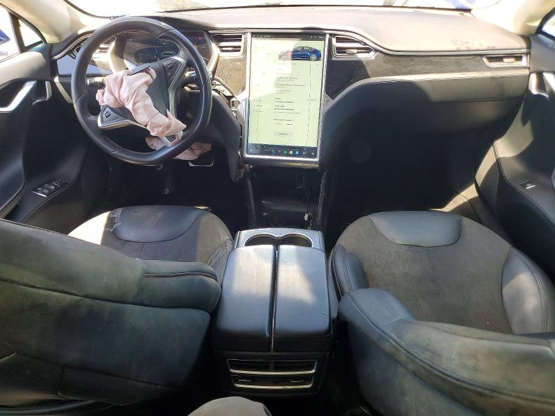Продажа на аукционе авто 2015 Tesla Model S, vin: 5YJSA1E20FF114287, номер лота: 52920206