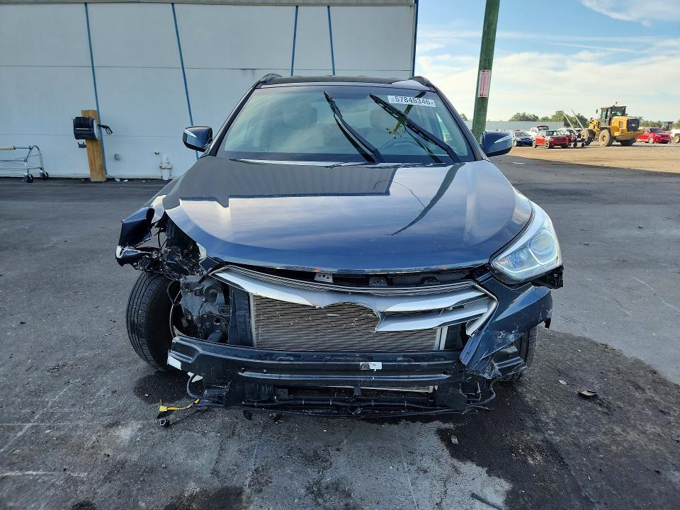 Продажа на аукционе авто 2017 Hyundai Santa Fe Sport, vin: 5NMZU3LB7HH018999, номер лота: 57845346