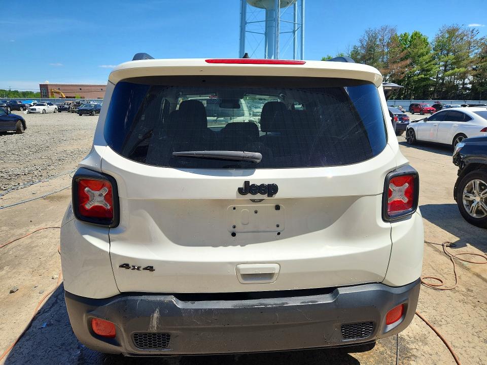 Продаж на аукціоні авто 2018 Jeep Renegade, vin: ZACCJBAB8JPJ11801, номер лоту: 57299036