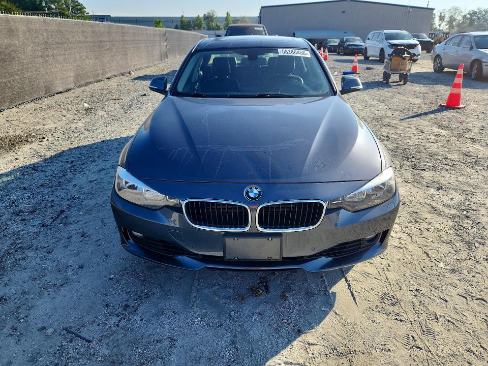 2015 Bmw 328 მანქანა იყიდება აუქციონზე, vin: WBA3B3C54FF545587, აუქციონის ნომერი: 58286456