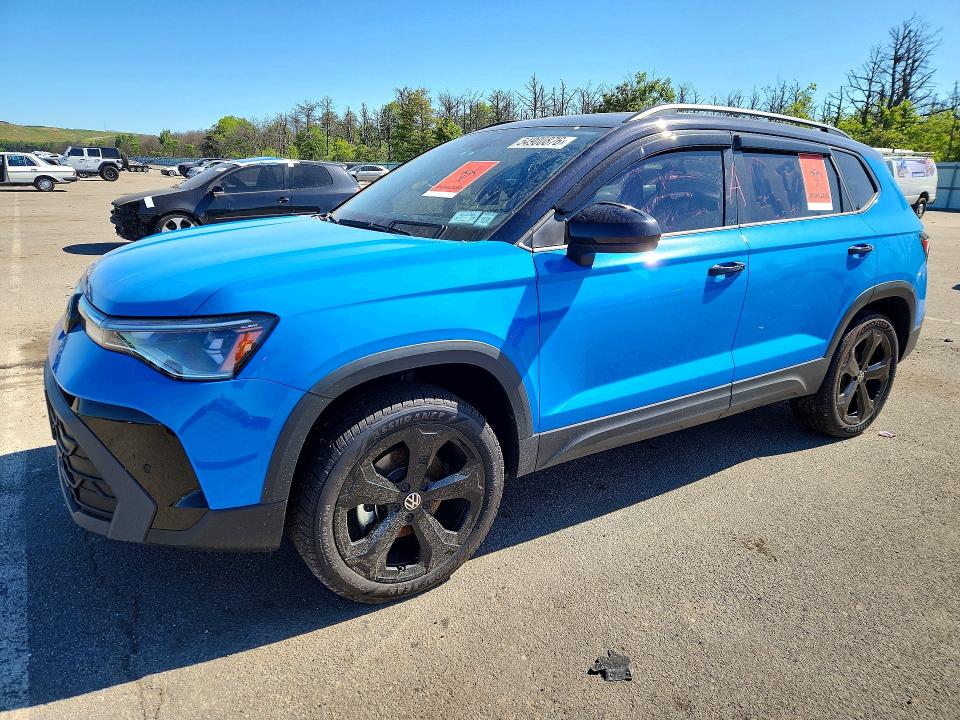 Продажа на аукционе авто 2025 Volkswagen Taos, vin: 3VV2C7B28SM014317, номер лота: 54900876