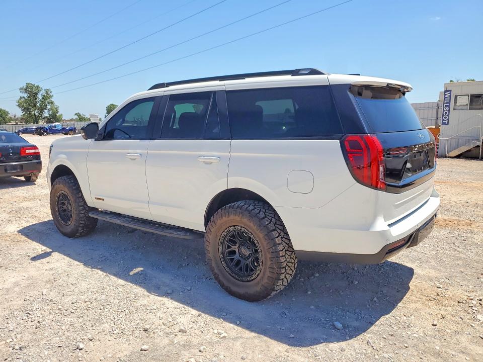 Продажа на аукционе авто 2025 Ford Expedition, vin: 1FMJU1RG9SEA69673, номер лота: 53411136