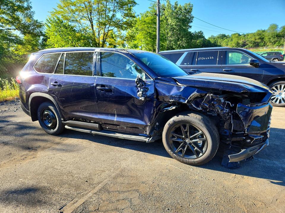 2026 Toyota Grand Highlander Hybrid მანქანა იყიდება აუქციონზე, vin: 5TDACAB53TS074864, აუქციონის ნომერი: 57563146