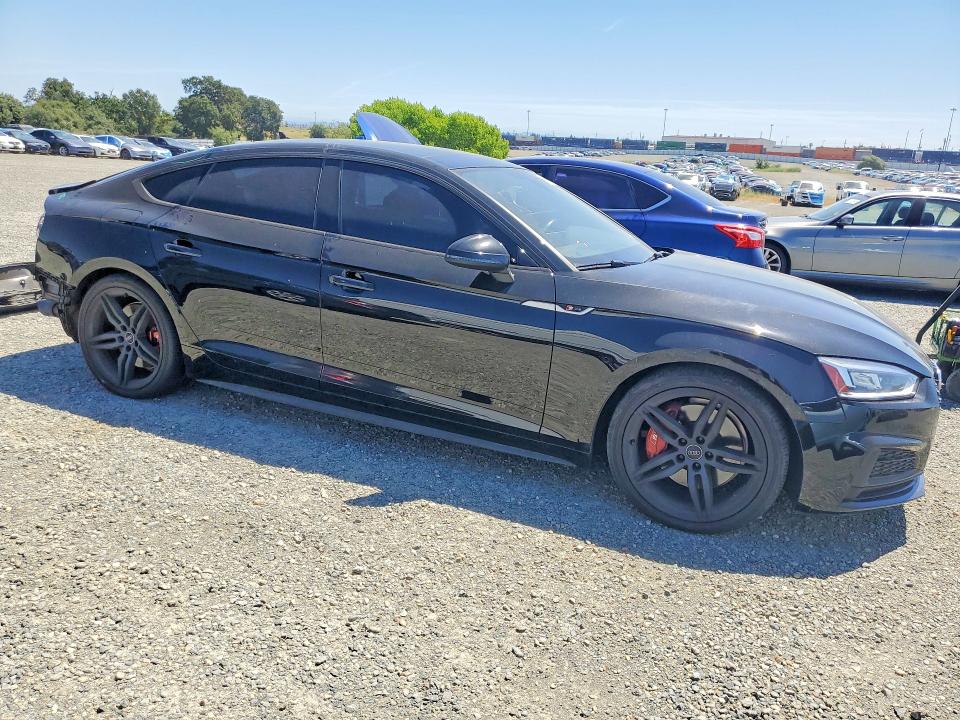 55725396 :رقم المزاد ، WAUENCF58JA108998 vin ، 2018 Audi A5 مزاد بيع
