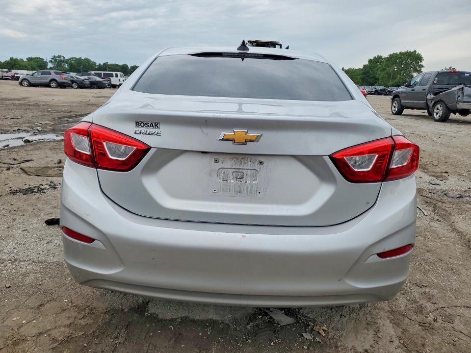 2018 Chevrolet Cruze მანქანა იყიდება აუქციონზე, vin: 1G1BC5SM3J7154510, აუქციონის ნომერი: 59093296
