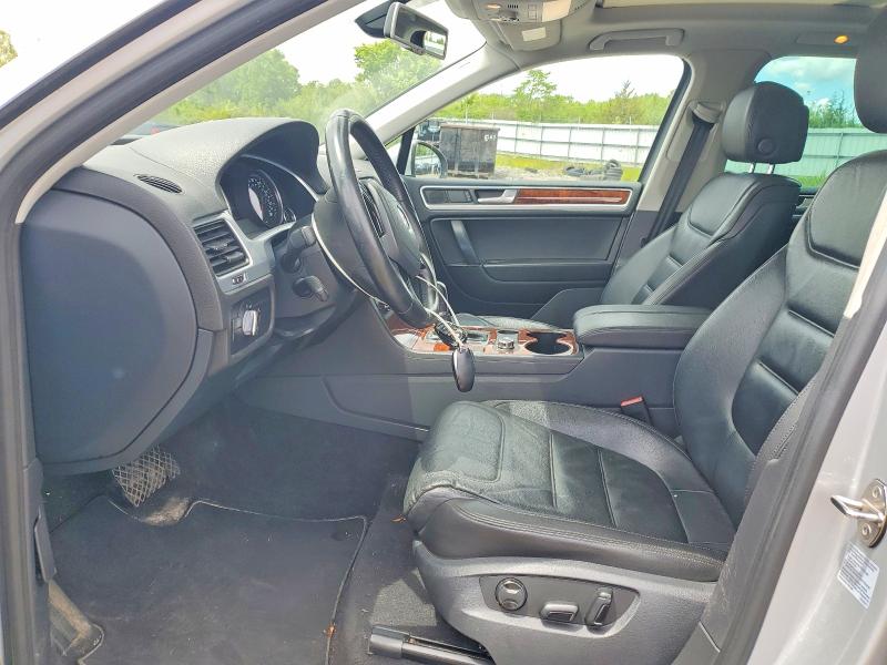 57540396 :رقم المزاد ، WVGEF9BP0DD013795 vin ، 2013 Volkswagen Touareg مزاد بيع