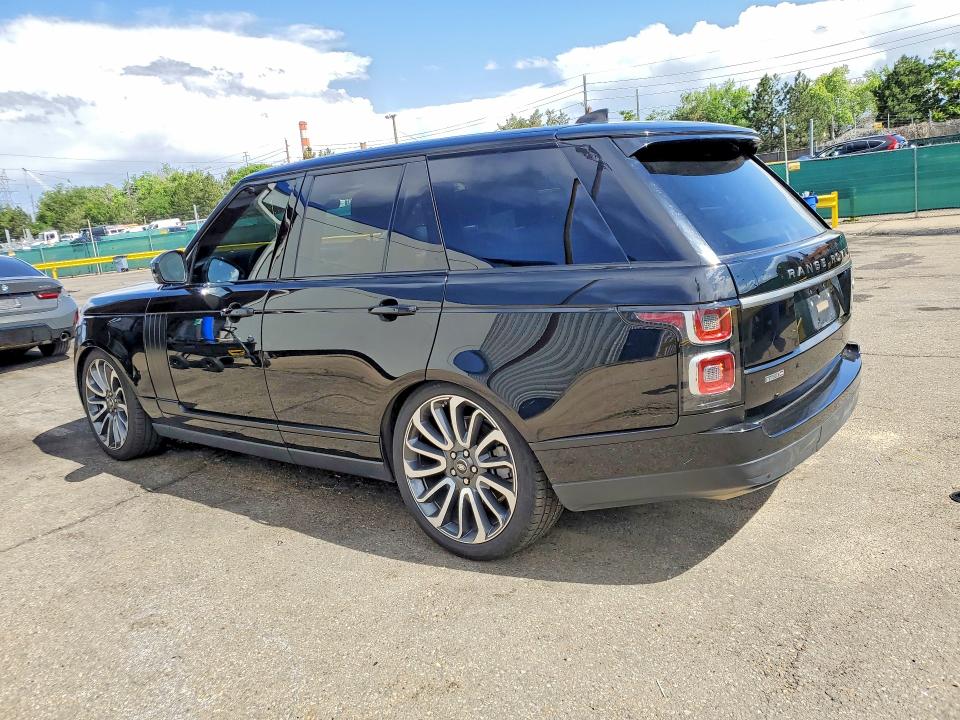 55817556 :رقم المزاد ، SALGR2RV9JA383844 vin ، 2018 Land Rover Range Rover مزاد بيع