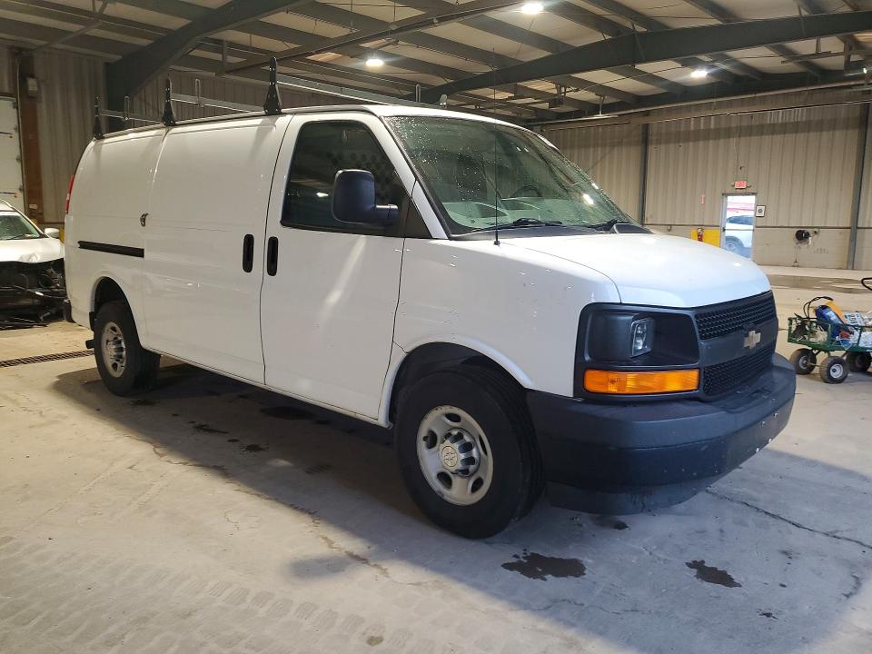 58313236 :رقم المزاد ، 1GCWGAFF7H1133691 vin ، 2017 Chevrolet Express G2500 مزاد بيع