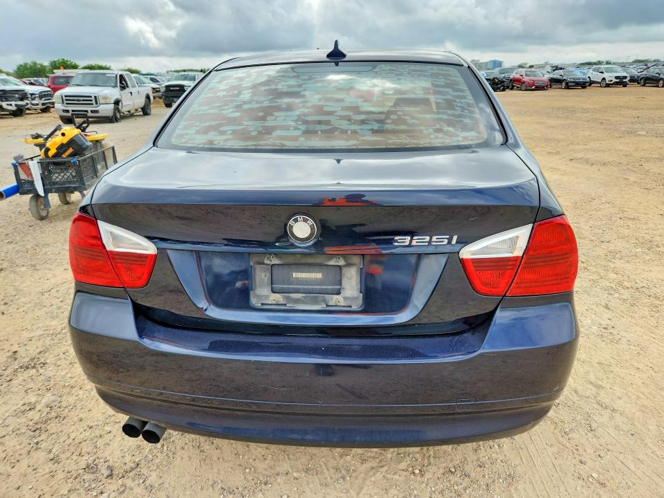 54540086 :رقم المزاد ، WBAVB175X6NK40561 vin ، 2006 Bmw 325 مزاد بيع