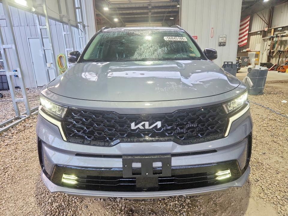 Продажа на аукционе авто 2022 Kia Sorento, vin: 5XYRH4LF2NG154167, номер лота: 56845166