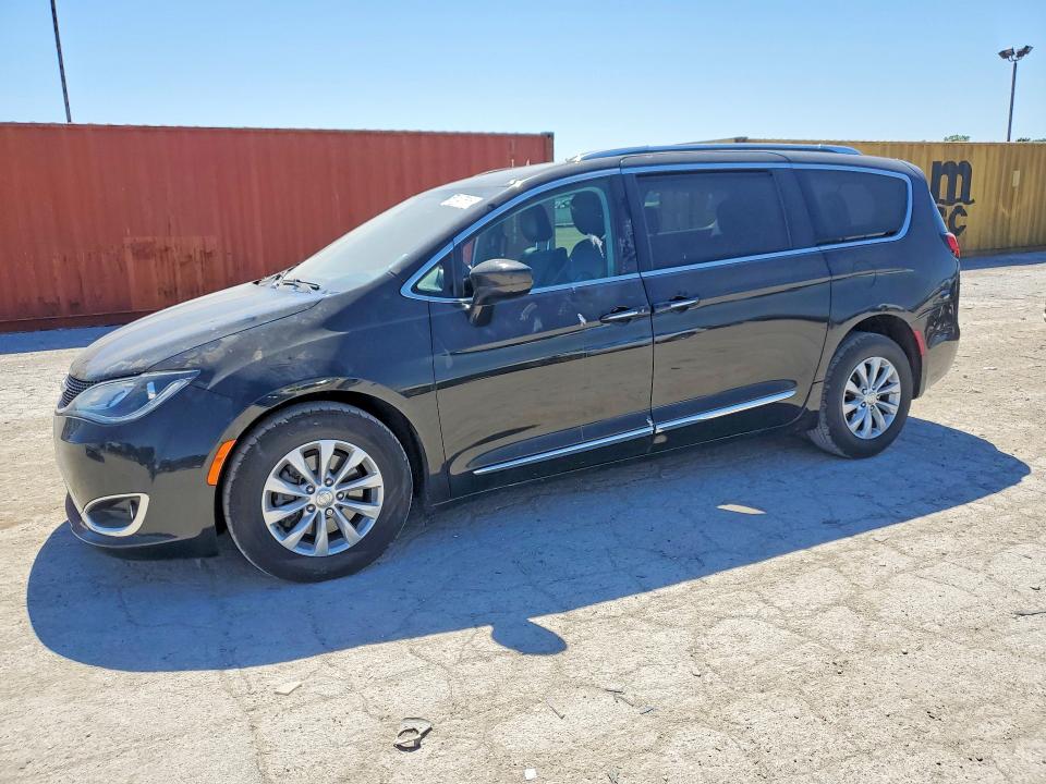 55147516 :رقم المزاد ، 2C4RC1BG0JR185883 vin ، 2018 Chrysler Pacifica مزاد بيع