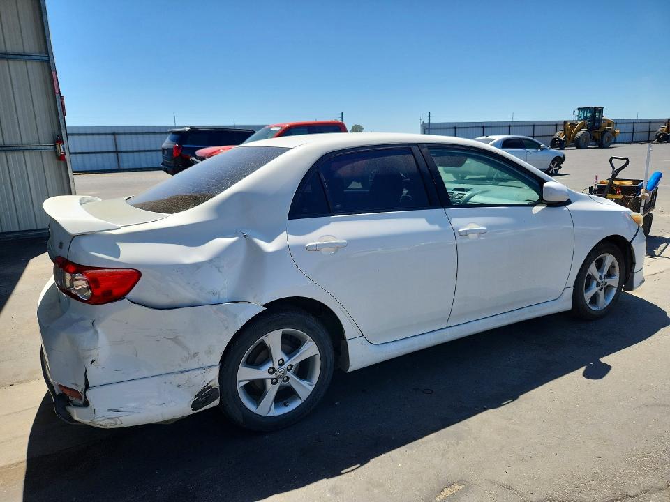 56286326 :رقم المزاد ، 5YFBU4EEXCP046423 vin ، 2012 Toyota Corolla مزاد بيع