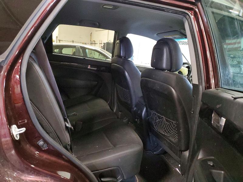 58469256 :رقم المزاد ، 5XYKT4A72FG643889 vin ، 2015 Kia Sorento مزاد بيع