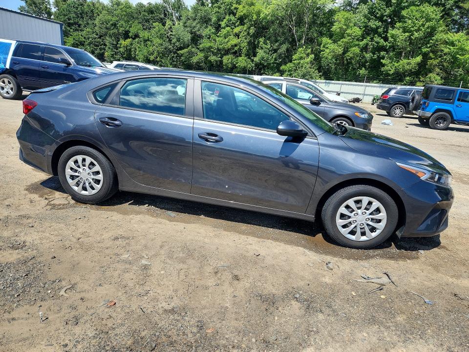 57691246 :رقم المزاد ، 3KPF24AD3NE503596 vin ، 2022 Kia Forte مزاد بيع