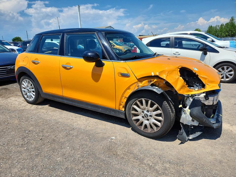 57116926 :رقم المزاد ، WMWXU1C35H2F78965 vin ، 2017 Mini Cooper مزاد بيع