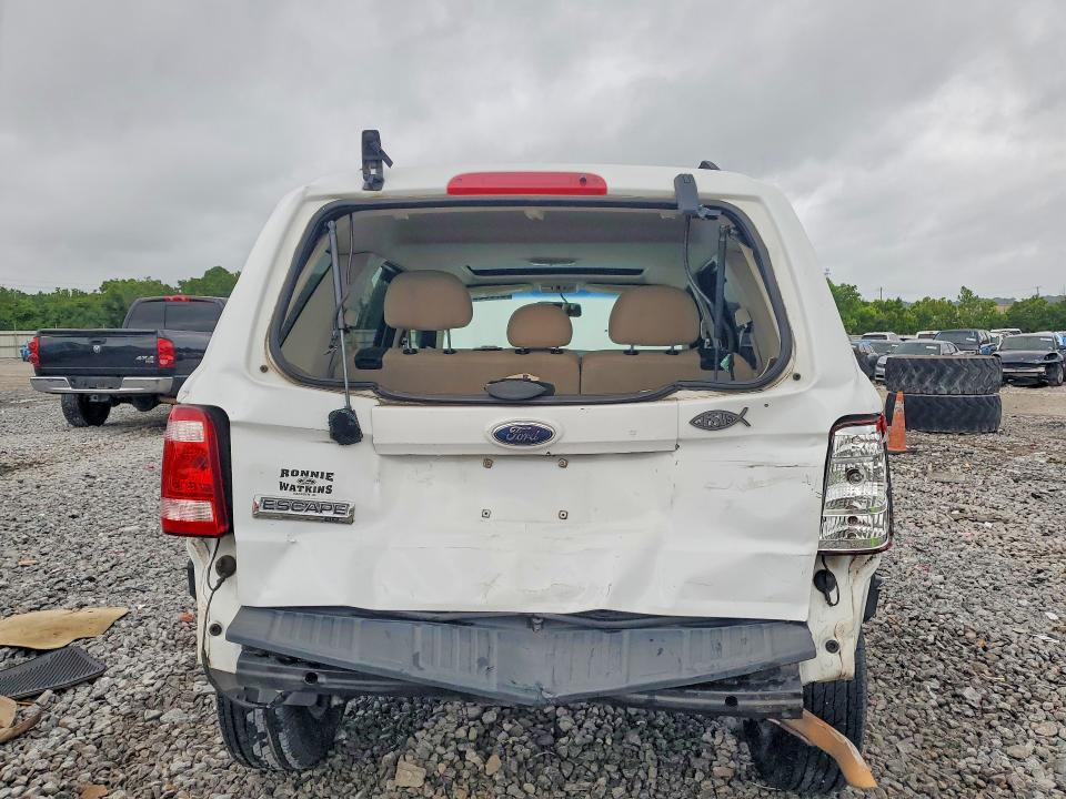 2008 Ford Escape მანქანა იყიდება აუქციონზე, vin: 1FMCU03128KE50623, აუქციონის ნომერი: 57908216