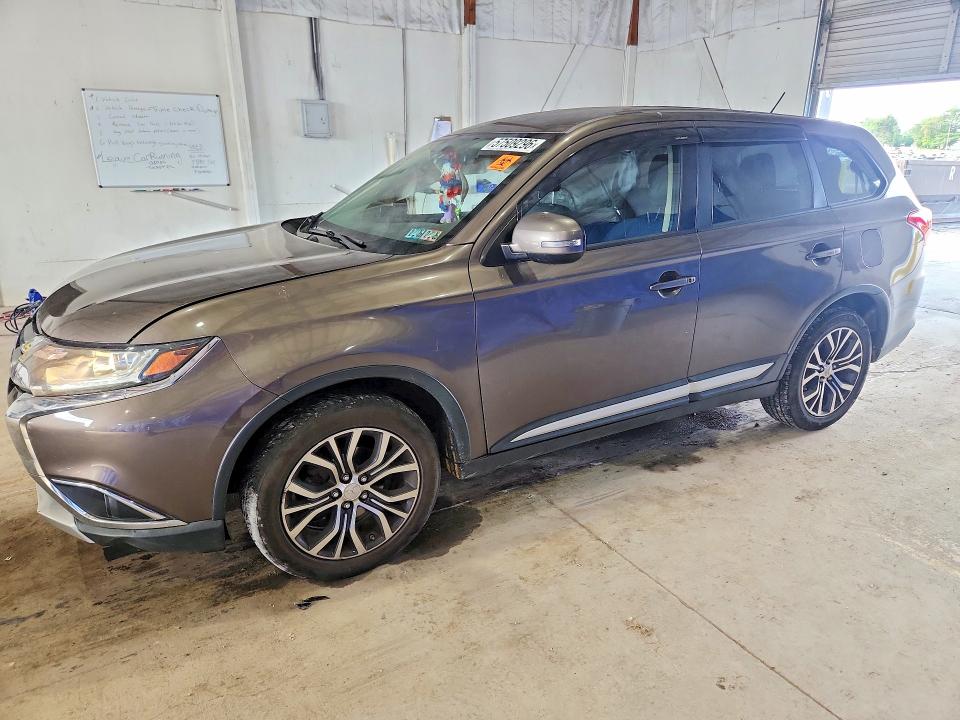 Продажа на аукционе авто 2016 Mitsubishi Outlander, vin: JA4AZ3A30GZ017644, номер лота: 57509296
