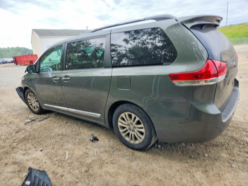 2011 Toyota Sienna მანქანა იყიდება აუქციონზე, vin: 5TDYK3DC3BS048448, აუქციონის ნომერი: 56407366