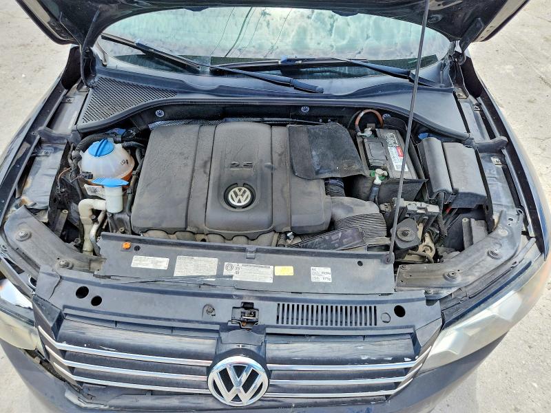 57385866 :رقم المزاد ، 1VWAP7A38DC041768 vin ، 2013 Volkswagen Passat مزاد بيع